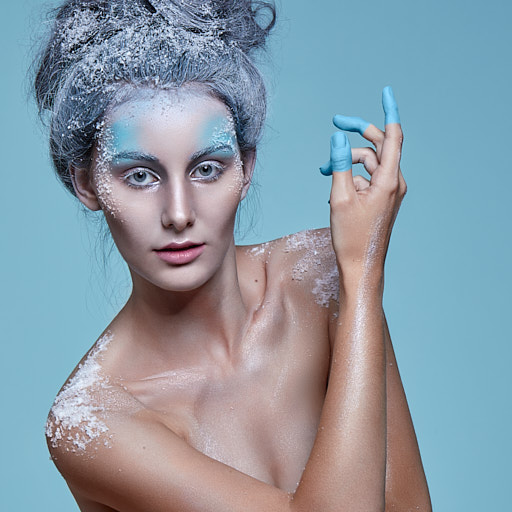 Beauty-Serie: vier Jahreszeiten, Winter - Model: alexakley | Make-up: Yolanda Engeler | Foto: Kaspar Johannes Schweizer